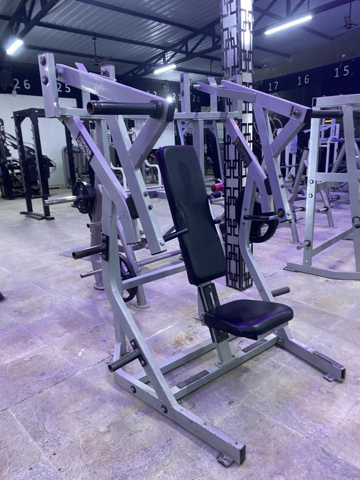 متوفر جم امريكي  مساحة 500  كامل متقابل ثماني رشاقة همرات امريكية ومتوفر كادر نقل 🚛🚛 شد تصعيد تفريغ القاعه مابيها نقص ابدد راسلني واتس ودزلك الفديو وباقي التفاصيل 📲 ***********
