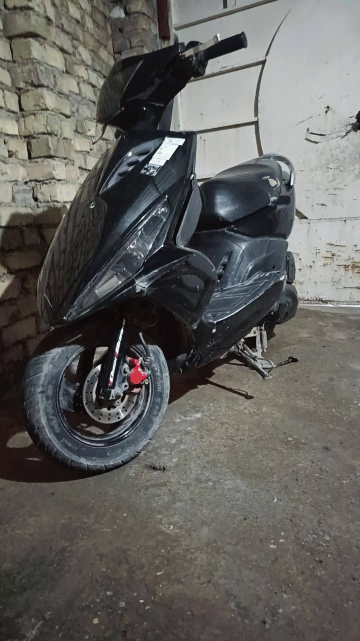 ماكس مضلع نوزل2010 الدراجه نضيفه مبدل كور.
 لان الكور مالته مولس. وبدلتله كور حاويه شرط. شادله كفرات. تجاريه. ول لاصليات مجودات بل بيت
  سعر 475 وبيه مجال حك جيه مكاني بعقوبه 
*********** لاتصال عل رقم
مكلف بل نشر 
نقوصاته بس دشبول وبريك
