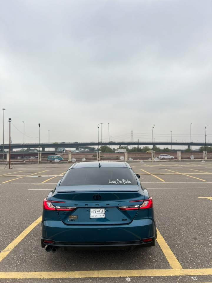 🚗 تويوتا كامري 2025 – SE Black / شكل رياضي
🔥 سيارة مواصفات راقية والسعر تنافسي جداً!

المواصفات:
 • نسخة SE Black الرياضية
 • لون خارجي مميز وشكل هجومي
 • داخلية نظيفة جداً
 • شاشة كبيرة
 • فتحة سقف
 • جنوط سوداء رياضية
 • LED بالكامل
 • بصمة تشغيل + دخول ذكي
 • رادار / كروز ذكي / سيستم أمان Toyota Safety

الحادث:
السيارة صار بيها فقط:
 • صبغ حافة البنيد
 • الجاملغ الأمامي
الجاملغ الخلفي رجع بارد بدون اي صبغ 

السعر: 💰 24.500:

📞 للاستفسار:
***********
او زيارة موقع شركة الناجح العالميه بغداد حي الجامعه نفق الشرطه مقابيل مختبر الرازي
