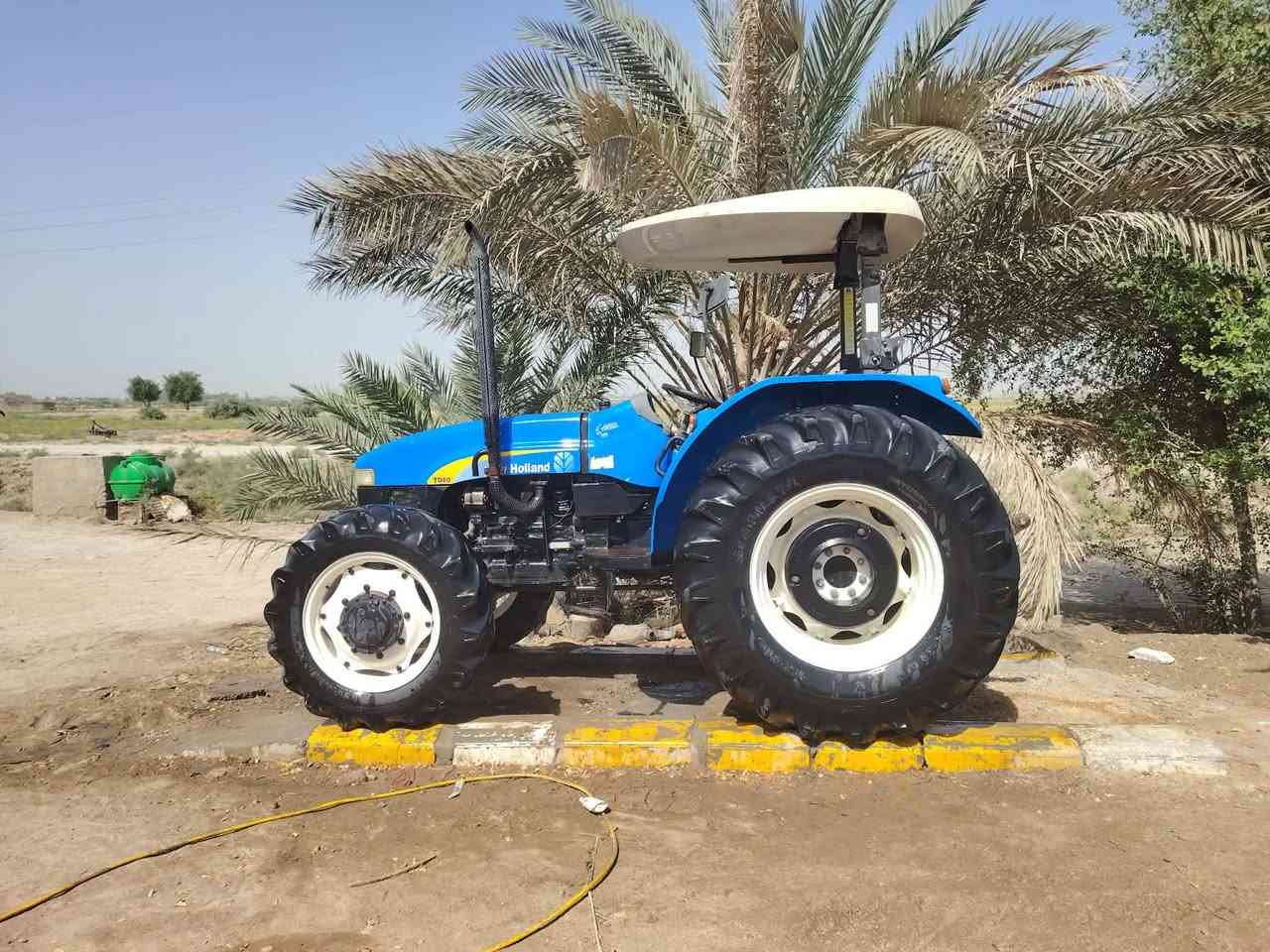 سلام عليكم للبيع ساحبه نيوهولند مكينه جديدة تاير شركه موديل، 2016 بيه معامله ترقيم كامله 
العنوان الديوانية 
ع طريق دغاره  
شراي اتصل وبيك خير ودلل
***********
***********
