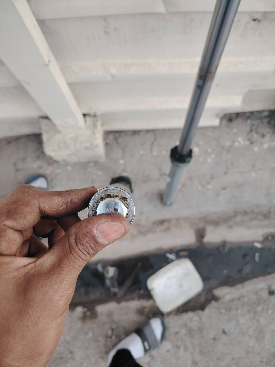 السلام عليكم دبلات للبيع قياس 90 شرط الفحص***********
