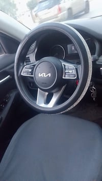 أمريكي • رقم بغداد • أبيض