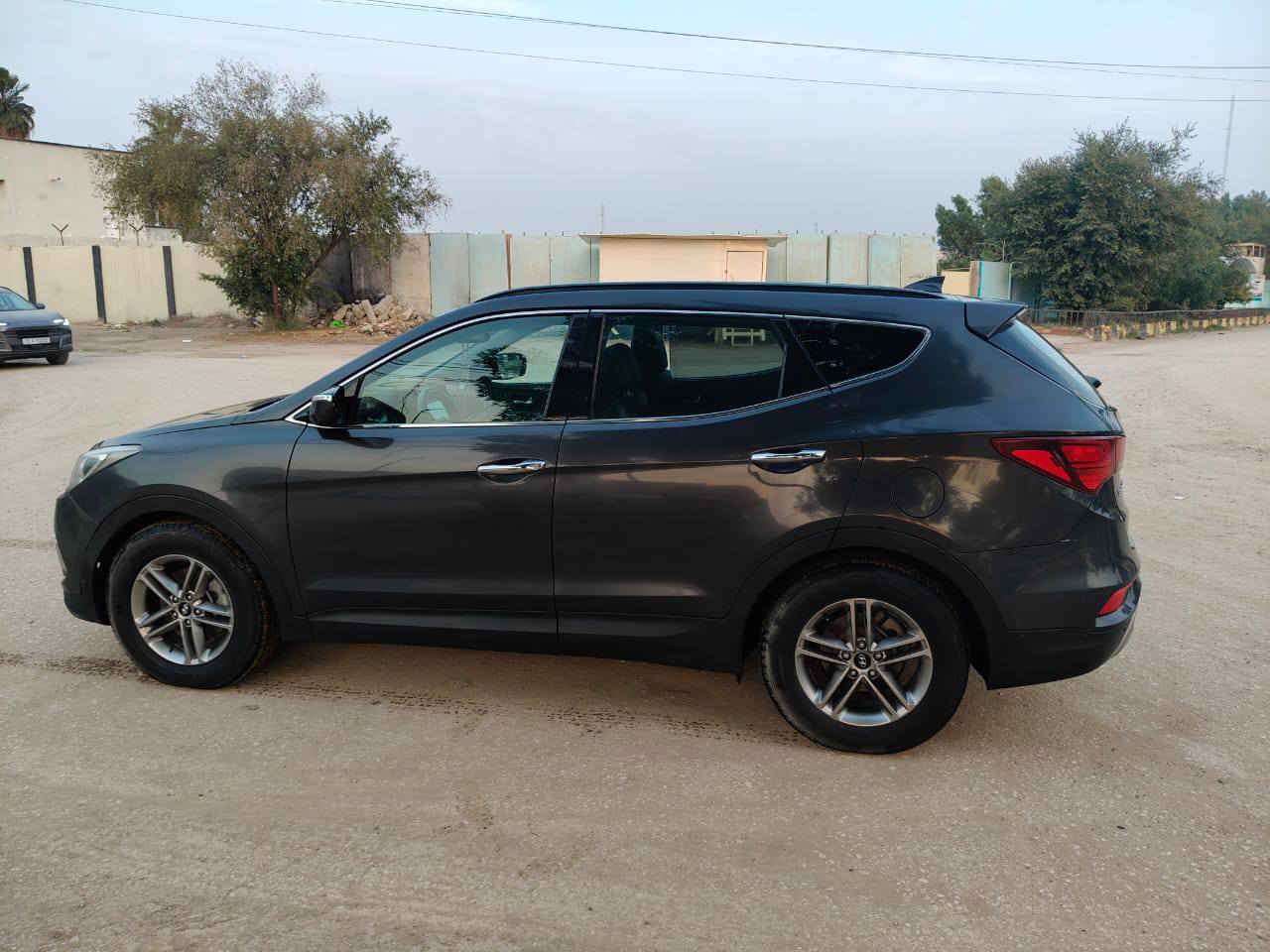 سنتافي فول مواصفات واحد على واحد موديل 17رقم بابل دولي مكينه 2400 جي دي اي كشنات جلد كهرباء تخم تاير جديد حداديه جديده مكاني بابل السعر 160 وبيه مجال مكاني بابل اتصال ***********
