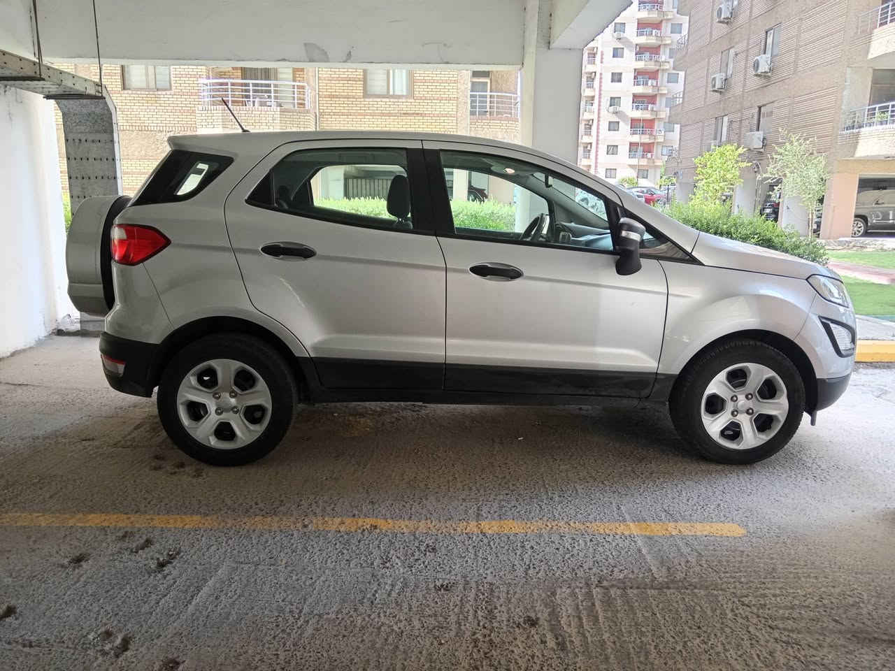 🚗 فورد إيكو سبورت للبيع أو المراوس
📅 موديل: 2020
🎨 الحالة: بدون صبغ – سيارة نظيفة جداً
🛣 المسافة المقطوعة: 89 ألف كم
🏢 الوكالة: القاصد
⚙ المحرك: 1500 سي سي
🔧 عدد السلندرات: 3 سلندر
🪪 رقم السيارة: بغداد
📍 الموقع: بغداد
💰 السعر: 17 مليون (قابل للمراوس المعقول)
📞 رقم الهاتف: ***********
📍 المعاينة على الواقع خير دليل
