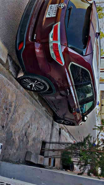 هايلندر 2016 فول موصفات 
بيهه 3 قطع وً نوص بخ ارباك ستيرن
دواخل و شاصي شرط وضع شريكه
سلايت بصمه جلد حساس رادار 
كير و مكينه شه رت 106ماشيه 6سلندر  سعر مناسب 185$بيهه مجال واتساب *********** زاخو
