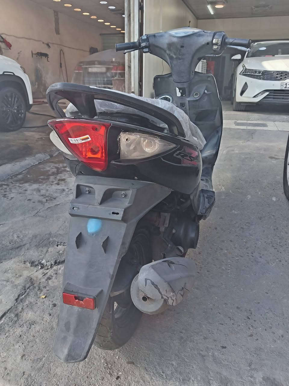 يا الله سلام عليكم دراجة ماكس مضلع ياباني سعر
 600 وبيه مجال حك جية 
سرعة 120 كفراته كله ختم واحد دراجة نضيفة 
اي نقص مابيه كاملة سلف هندر ممتعوبة لن مامحتاجه 
اروح بيه لسوك وارجع نزلته رمبة قبل 6 اشهر ومحتاجه هسة كهربائيّاته كله شغالة شلعة معدل بلادية مامفتوح بيه برغي عنوان بغداد غزالية سعر 600 وبيه مجال حك جية شراي تصال على رقم او خاص *********** 👍🏿👍🏿
