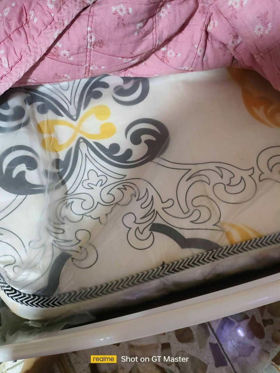 جرباية مع دوشك جديد بعده بالنايلون
ب 65 قفل
بغداد شارع فلسطين قرب ساحه بيروت


**إذا كنت صاحب هذا الإعلان وتريد حذفه لأي سبب، رجاءا أرسل رسالة إلى الدعم الفني**