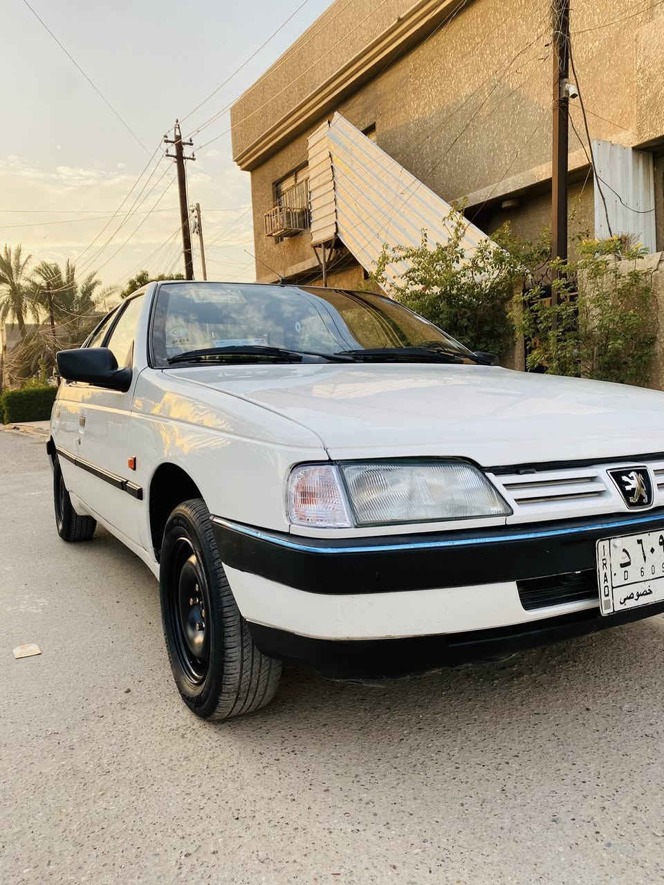 السلام عليكم 👋
بيحو GLX ٢٠٠٩ 
 مشروع وطني تحويل ثاني يوم سنويه لل٢٩ مصفره  وغرامات 
كير محرك جديد صدر امامي خلفي  
 كهربائيات كلهه شغاله تبريد ثلج ❄️
والسياره نضيفه 
السعر 45💵وبيهه مجال قليل
العنوان :بغداد البلديات 
للاستفسار *********** ☎️📞
ممتواجد على النت
