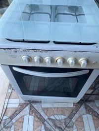 طباخ • فرن شغال • نظيف