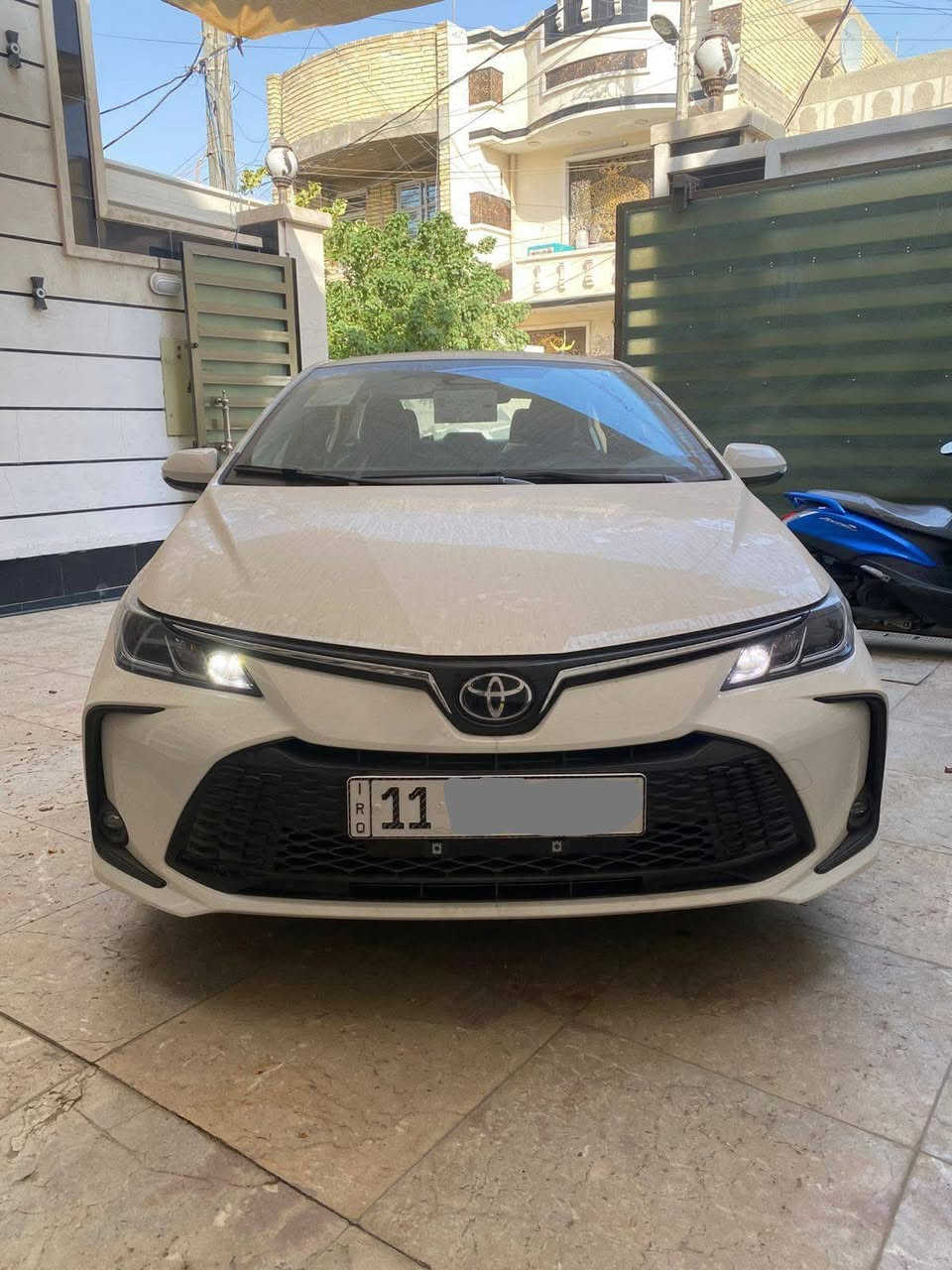 كورلا 2025  شكل الخليجي محرك 1800 هايبرد HEV  داخل جلد اسود رقم بغداد بسمي السيارة 

ماشيه 21  سيارة جديده جدا 

❇️محرك 1800 هايبرد شحن ذاتي 

❇️بصمه + دخول ذكي 

❇️هاندر بريك بصمه + اوتو هولد

❇️رادار امامي 

❇️سياقه اليه 

❇️تبريد قطعتين 

❇️تبريد بيانو شاشه 

❇️شاشه ابل كار بلي + كامره خلفيه دواره 

❇️مانع نزلاق + مود درايف +  ايفو مود 

❇️6  ايرباك
   
❇️حساس لايت كامل اوتو عالي ناصي اوتو + حساس ظغط اطار 

❇️تحكم سترين كامل فول 

❇️لايت زينون + لد صباحي + اشاره لد  

سيار مكفول كفاله عامه من كلشي بس بيه شخط بالدعاميه الاماميه 

سعره 155$

عنواني بغداد 

رقم تواصل ‭***********
