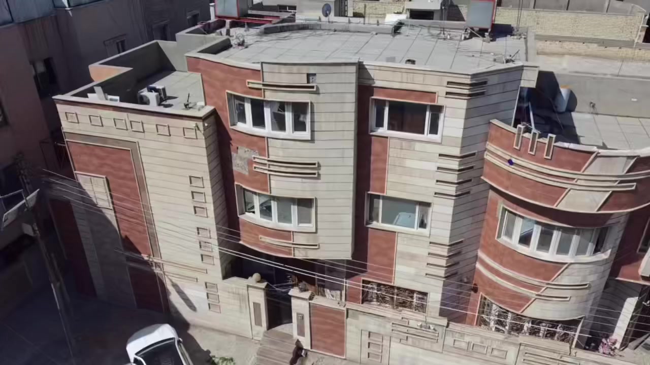 بيت للبيع في العطيفية – فرصة مميزة للسكن أو الاستثمار

📍 الموقع: العطيفية
📐 المساحة: 227 م²
📏 الواجهة: 27.5 متر
📏 النزال: 8.5 متر

🔹 5 غرف نوم
🔹 6 حمامات
🔹 استقبال عدد 2
🔹 هول عدد 1
🔹 موقع مميز قريب من الخدمات
🔹 فرصة ممتازة للاستثمار أو السكن العائلي

💰 عقار بمواصفات ممتازة ومساحة مناسبة في منطقة مرغوبة.

📞 للتواصل والاستفسار:
***********
***********

⸻

#بيت_للبيع
#العطيفية
#عقارات_بغداد
#عقار_للبيع
#استثمار_عقاري
#بيوت_بغداد
#فرصة_استثمارية
#عروض_عقارية
#شراء_بيت
