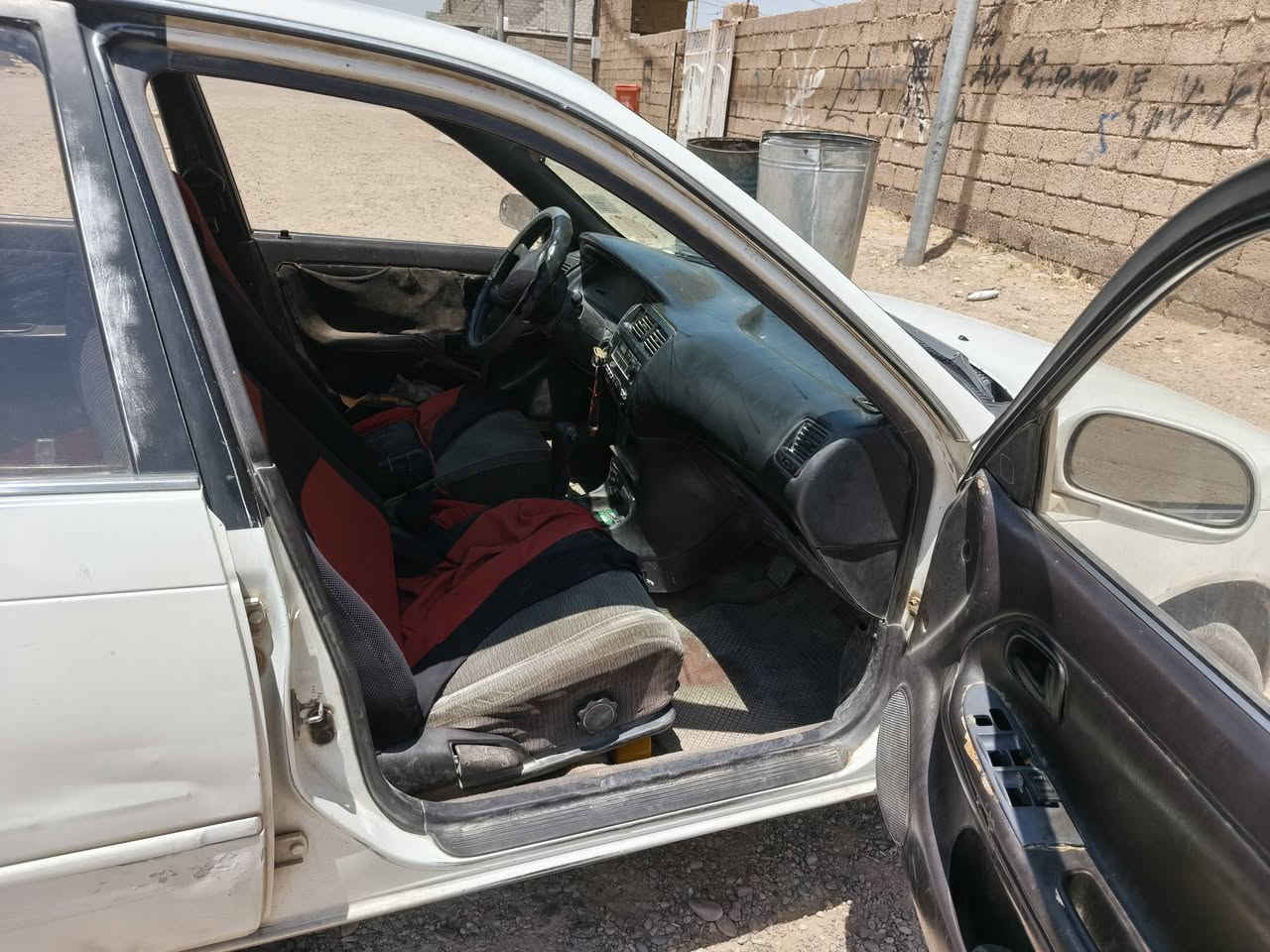 السلام عليكم ورحمة الله وبركاته
مكلف بالنشر كورلا للبيع فقط فقط بدون مراوس 
موديل ١٩٩٣ 
كير شرط محرك بيه صرف 
تبريد عاطل صدر نص عمر تاير نص عمر 
سيارة تحتاج ترتيب 
السعر ٤٠ وبيها مجال للشراي 
مكانها تكريت حماد شهاب 
شباب لأتجوني خاص ماارد 
اتصل 🗣📲📞 هاتف 
‏‪***********‬‏
