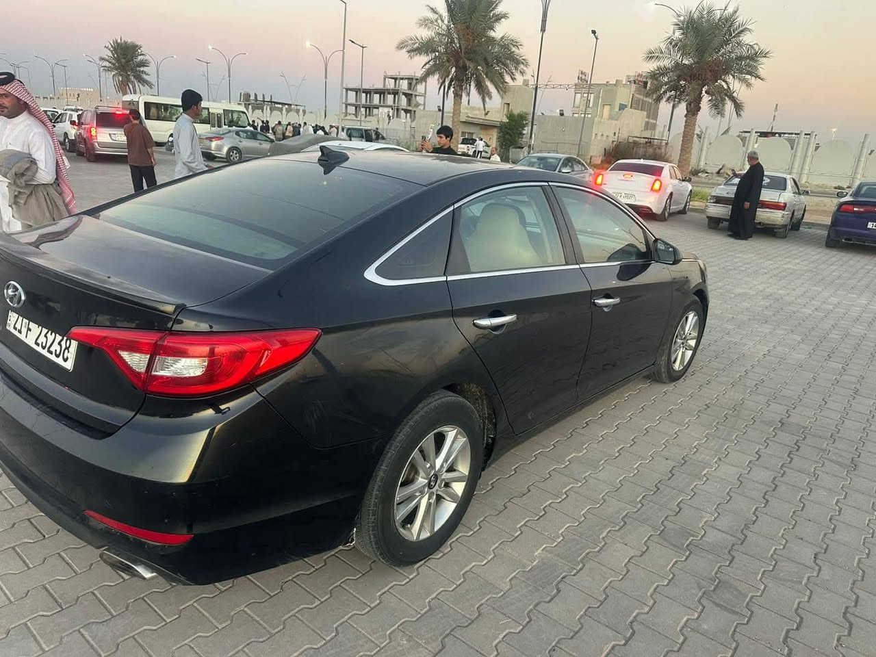 سوناتا 2016 رقم سليمانية دولي بأسمي وارد امريكي حادث بنيد وجاملق والباقي مكفول سيارة جاهزة كير ومكينة وحدادة وتخم تاير للبيع او لمراوس مكاني البصرة الطويسة حي الأطباء .    السعـر 115 
ه‍ـ ***********
