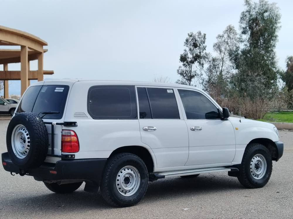 مۆنیکا 2003 دەشبول بەرز
فول عادی دەبل ئێڕباگ
هۆک و فلچە،پێش تەبڵە
بەشەرتی گێر ومەکینە و تەبریدبەشەرت
سەقفی بۆیاغی نیە ، ساردی نیە
حیزام سبوخە ناودینگەو دەرگای لێدرانی نیە ، پشت و پێشی لێدرانی نیە مەعجونی نیە
سەنەوی تا2030 تازەیە ڕەقەم باریکە
چوارتایەی شازدەی کونەمشکی بۆبەستراوە
توندوتۆڵە بێ مەسرەفە.
***********ڤایبەر وەتس ئەپ
***********لەشاری کۆیەم
132وەرەقەو مەجالێکی کەم كويسينجاك, أربيل
