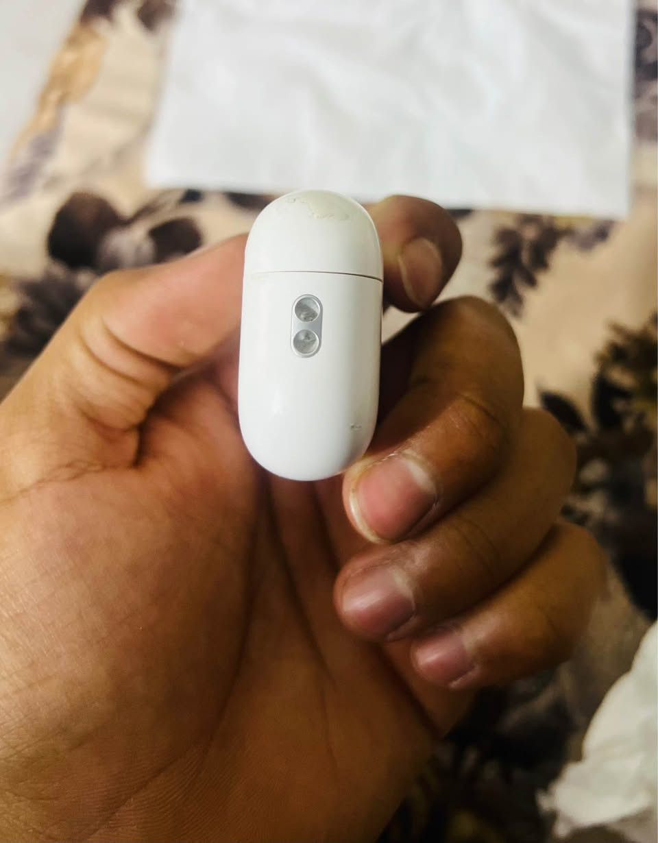 اعادة النشر بسبب الوعود الكاذبة 
السلام عليكم سماعة ابل الجيل الثاني برو 2022

نضافة 90./. 

بدون ملحات 

نضيفة وما مستعملة. اهواي  

السعر 130 الف 

مكاني بغداد قرب جزيرة بغداد السياحية 

للاستفسار*********** بغداد, العراق
