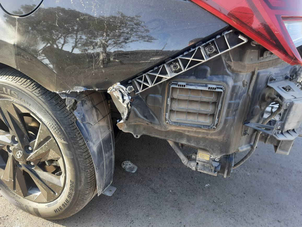 النترا 2022 هايبرد سوداء اللون
سيارة اقتصادية وحلوة ومرتبة مال بيت

المواصفات ( 4 بصمات تشغيل وفتح ابواب وفتح صندوق - توقف ذاتي امامي وخلفي - تشغيل عن بعد - مانع انزلاق - حساسات امامية وخلفية - تحكمات استيرن فول - تدفئة المقاعد الامامية - تبريد وتدفئة خير من الله - ٣ مستويات قيادة نورمال و سبورت و سمارت - بلوتوث - شاشة كبيرة - مخارج يو اس بي - ماشية 46,500 كيلو قابل للزيادة)

الضرر ( الجاملغ الخلفي عكس السائق بأمريكا - جاملغ خلفي خلف السائق و باب بالعراق - رصعة هلالية فوك التاير الامامي - جاملغ خلفي خلف السائق شي بسيط)

سعرها 140 وبيها مجال ان شاء الله ولوما مضطر على البيعة ما ابيع لان عندي ظرف مديون لاجل عملية واريد اوفي ... والا ما ابيعها لان سيارة مرتبة وبالعافية على الي ياخذها 

مكان السيارة بغداد - العطيفية - المنصور

للتواصل فيس بوك + واتساب *********** بغداد, العراق
