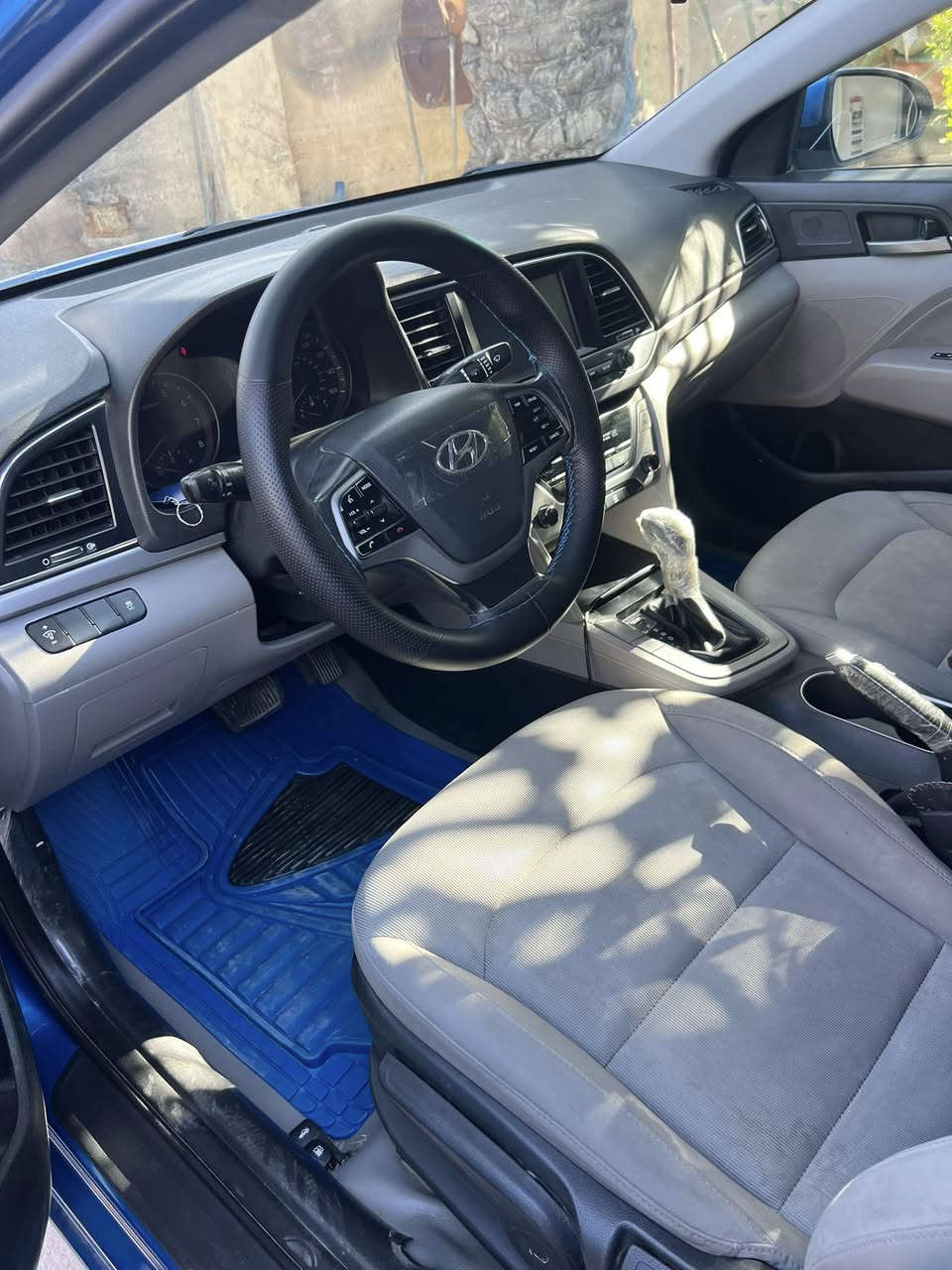 سلام عليكم موديل 17 وارد بس الدعميه الامامي حدثه***********/***********/130وبيه مجال بسمي
