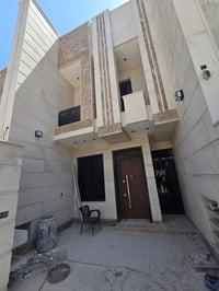 دار للبيع المساحه 150متر الواجهه. 5 متر.   والنزال. 30    متر   المحتو...