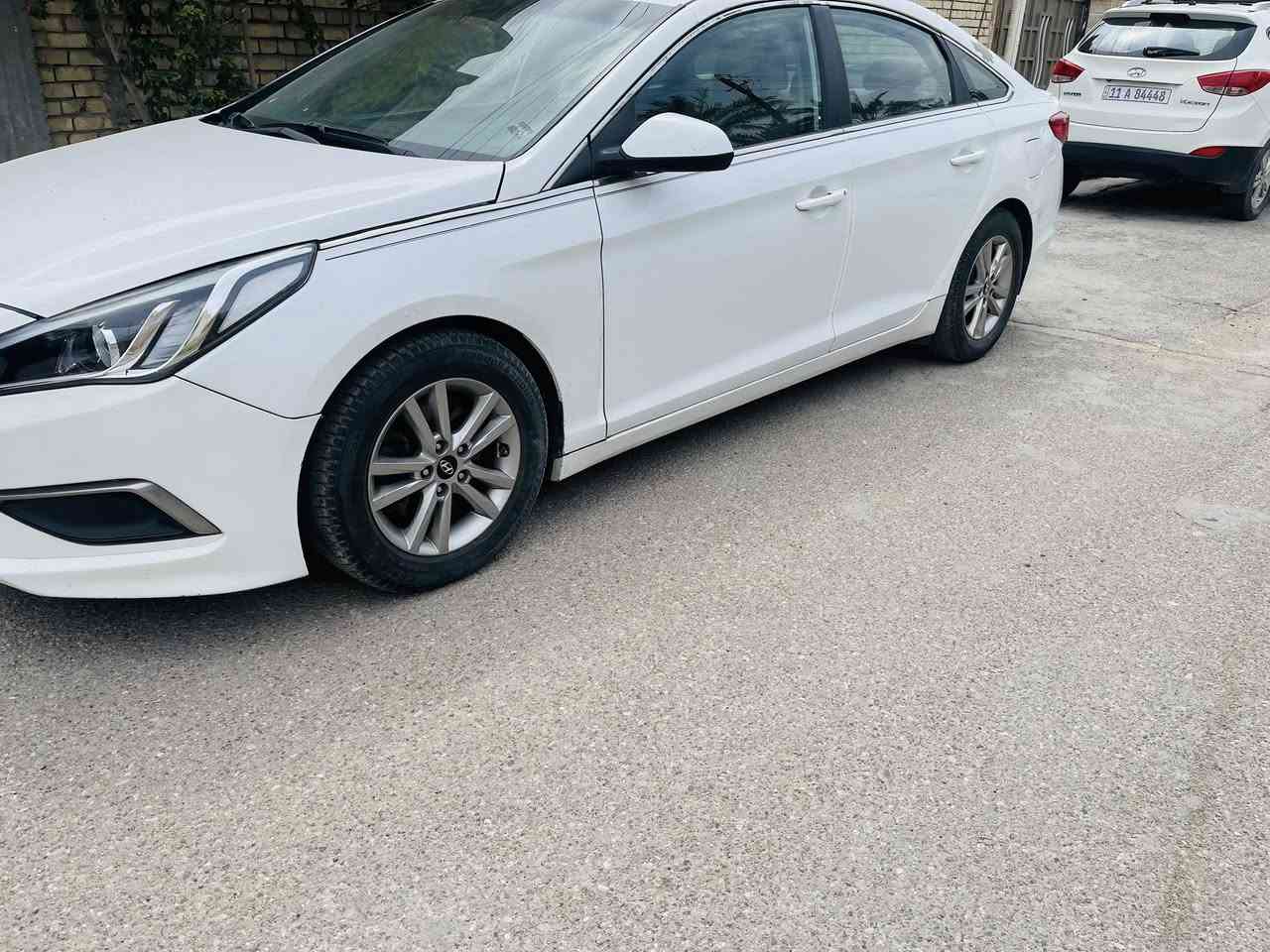 سوناتا 2016 وارد امريكي ضرر بنيد
ودعاميه وبيها مكانات صبغ 
شاشه 
حساس 
رقم اربيل 
حداديه وكير ومحرك جديد 
السعر 105 
 مكان بغداد
رجاء الشراي يتصل 
***********
