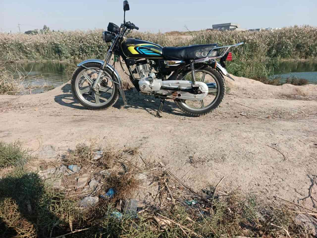 دراجه للبيع؛
سيفان 
5 گير 
موديل21
دراجه مكفوله نگره سلف 
مكان بغداد
السعرر: 575 وبيها مجال لطيبيبن
***********
