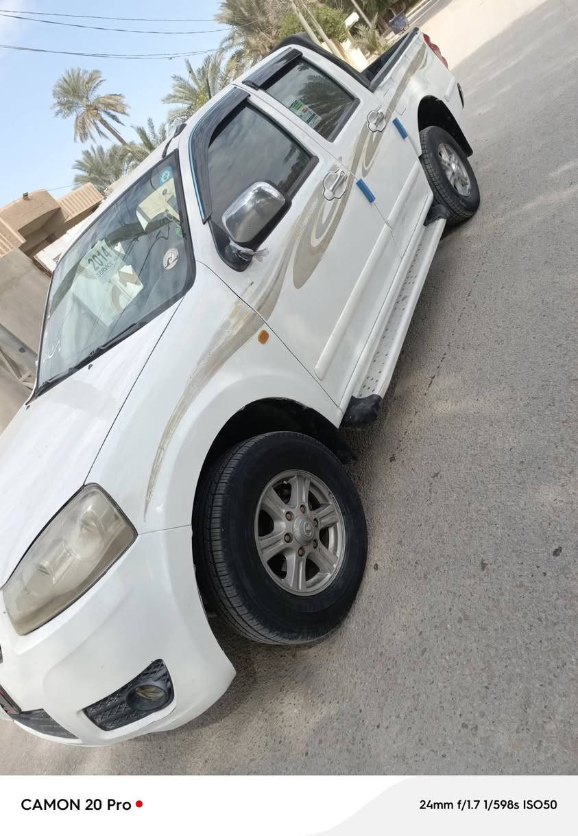 سياره البيع كريت ويل موديل 2014رقم قادسيه انكليزي سنويته مجدده ال 2030 سياره مكفوله كفاله عامه من ضربه وتبديل وكص محرك وكير شرط تبريد شغال حداديه جديده سياره مال جناي سعره 68وبيه مجال رقم الهاتف ***********
