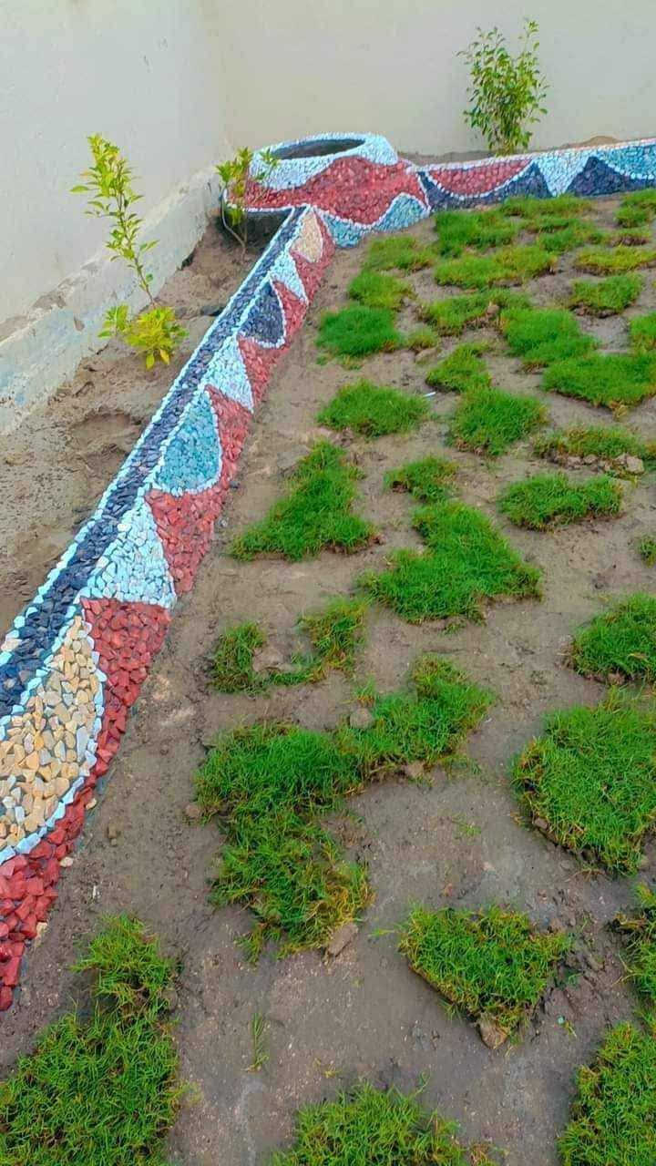 السلام عليكم عمل جميع انواع الحدائق المنزلية ودوائر الحكوميه بالحجر الملون الاسعار وزراعه الشتلات والثيل وتعديل الحدائق للاستفسار المراسله اوباانسب الاتصال
***********
