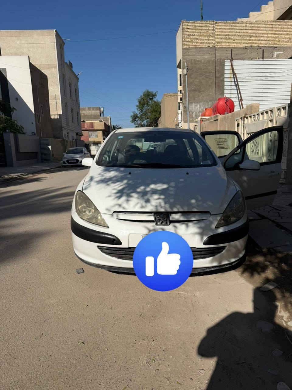 سياره نضيفه بلادي بدون صبغ فقط بس بنيد مبدل سياره خير من الله ونضيفه جدآ السعر ٥٣ ورقه *********** واتساب
