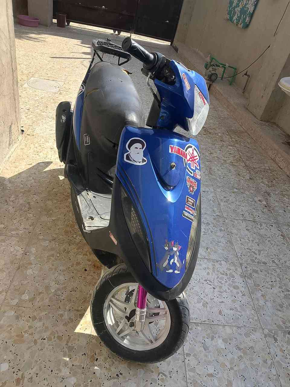 دراجه ماكس عدله مكينتهه 49بلاد الدراجه خير من الله شلعه ومعدل بيهه المكان بغداد الزعفرانيه  السعر 550 الهاتف ***********
