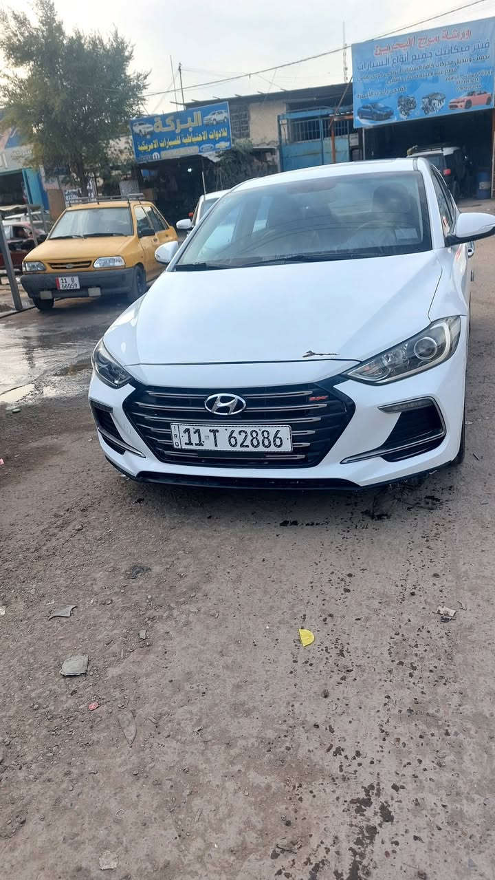 النترا خليجي موديل ١٩ سوبر
مكينه ٢٠٠٠
ماشيه ٩٠ الف كيلو سياره جديده كلش
ادامه كامله للمحرك بلكات نوزلات كلشي
اذاين جدد
باتري امارون 
فول مواصفات معروفه موصفات السوبر
السياؤه بيها طخه بالبنيد وبيها طخه بالصندوك
مكان سياؤه سيديه
استفسار رقم
***********
***********
Zaid Al-Khazraji .
السعر ١٦٣ وبيها مجال
