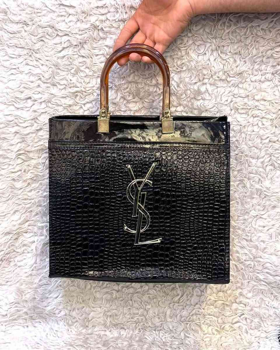 سلاو 😍👋 مرحبا 👋🧡 ANA SHOES 

جبنالكم حقايب نسايً ماركة اصلي3 الوان موجود
العنوان كركوك قادسيه الثانيه بدايه سايدين ابو
 خطاب  توصيل جميع محافظات
الاتصال على هذا الرق***********
