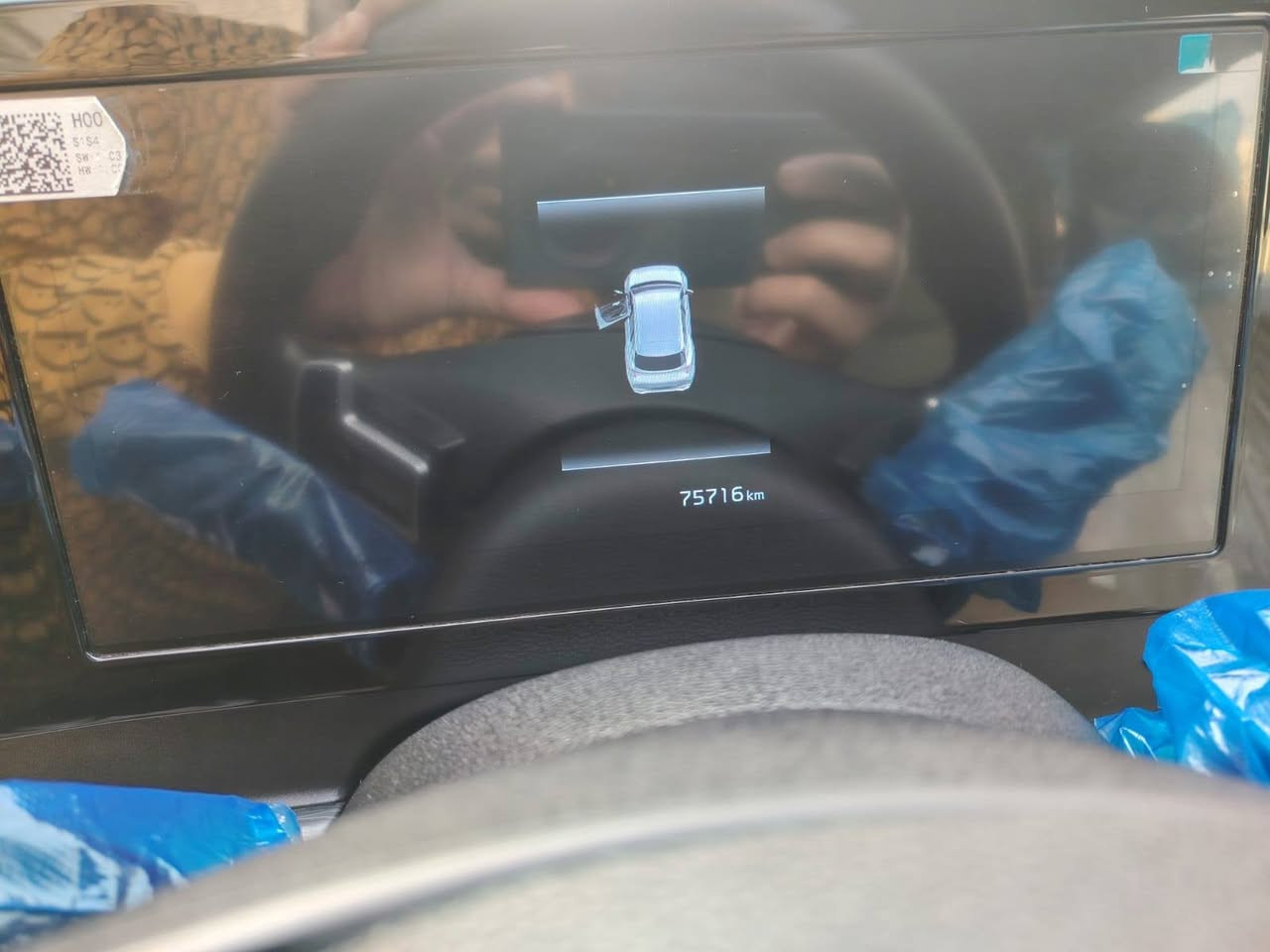 سبورتج خليجي موديل 22 رقم بغداد ماشيه 76سيارة نظيفه ومكفوله بيهابارد بالباب خلفي كد شبر سحبه كارت سعرها ٢١٠$ رقم هاتف *********** مكانها الشعب
