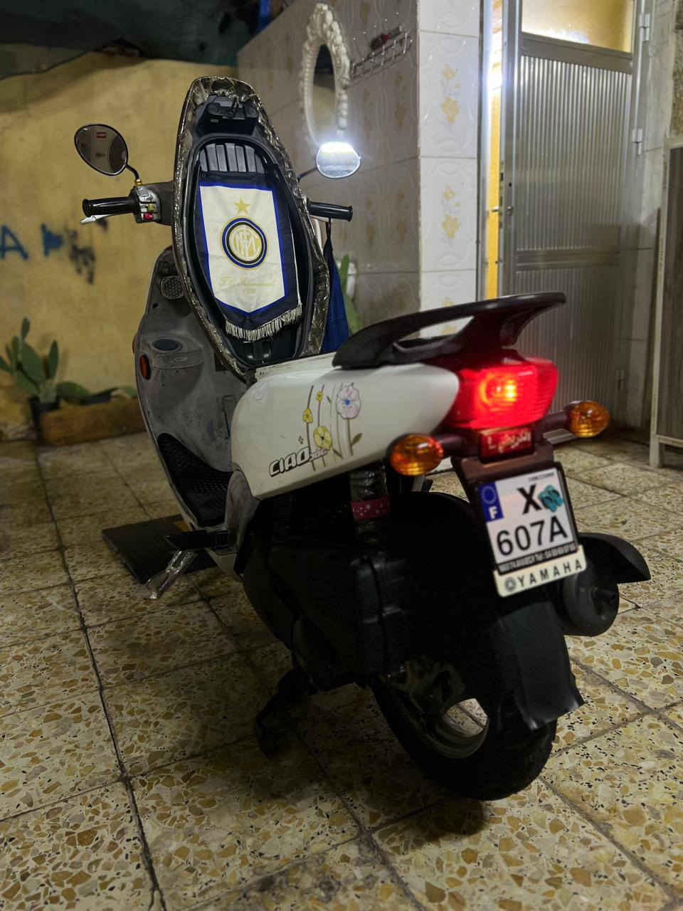 سلام عليكم فله للبيع صاله أربع اشهر نازله من الرمبه حديث چكمچه بانزين كله محسن دهن  امزويل ختم واحد ويه المكينه دراجه مابيه نقص برغي مذب عليه ولا ربع اترايك وين متريد السعر 1050 اوبيه مجال بسيط مكاني بغداد البياع الشرطة الخامسه ***********
