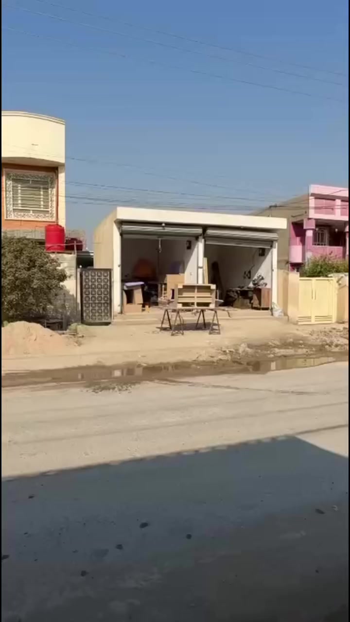 :⸻⭕ دار  للبيع مع محلات عدد2   …🏠  📍 الموقع : بابل  بكرلي 
المساحه:300م✅  واجه:9م نزال:33م
📩 للتفاصيل أكثر تواصل خاص *********** 🔹  *********** او زيارة المكتب الخسرويه قرب الشؤؤن  مقابل ثانوية المتنبي  ♻️ #موقع_مميز_جدا 🏢 #عقار #عقارات_العراق #ترند #اكسبلور
