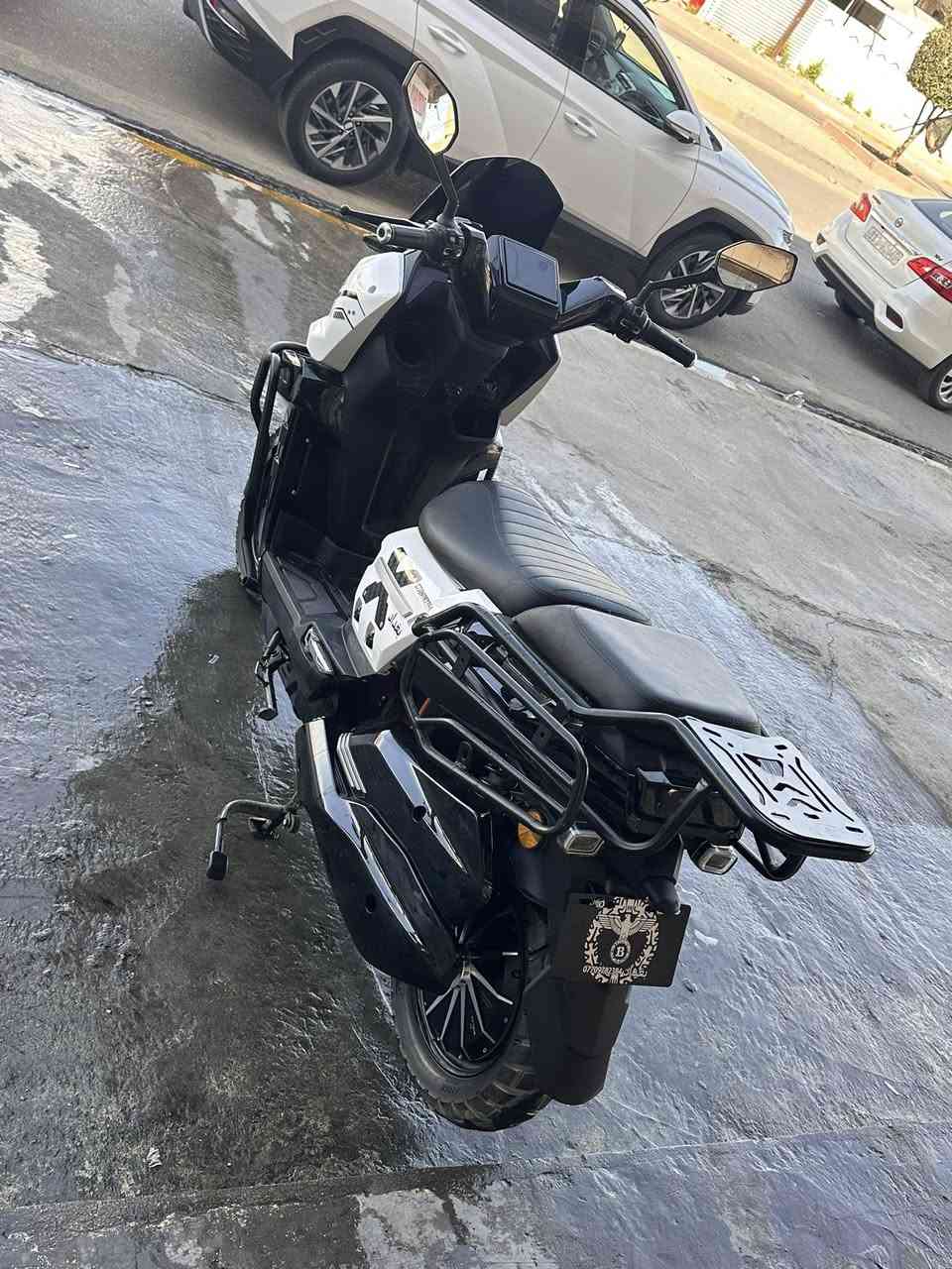 دراجه اباجي حديث 5بطارياتً  نضام سرقه سماعات بلوتوث نضام بك رجوع ملف 3000 اخت جديده عنوان حي العدل شارع الاسواق ***********ستخدام 5اشهر او اقل سعر مليون او 100
