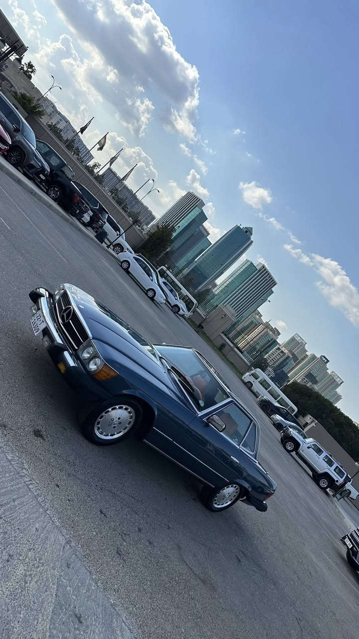 مرسيدس SL380 1984 للبيع صبغ عام جمالي بدون حادث
سيارة ٨ سلندر 
صدر و حدادية جديد 
تخم تاير جديد
كهربائيات مضبوط و كلشي شغال 
الغرفة جديد  و لون مميز 
سيارة كشف و جامبو
مكان سيارة اربيل 
للاستفسار واتساب ***********
