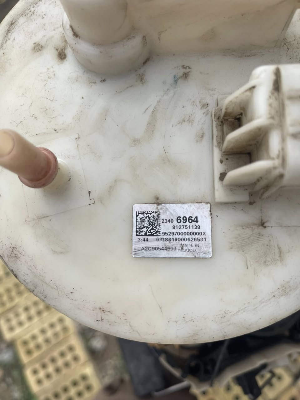 ‎السلام عليكم عبوة فيت بم ماليبو ١٨ كاملة فقط الفيت بم ضعيف العبوة كفالة عامة مال تفصيخ فتحتها من سيارتي وتخم نوزل ثنين ضعيف وثنين مكفولات مع واشراتهن والبراغي كلهن انطوني سعر وبالعافية بس رجاء لحد يكسر بيهن لان تعرفون اسعارهن هنه بس الواشرات الواحد ب ٥ انطيهن بلاش
رقم الهاتف ***********
