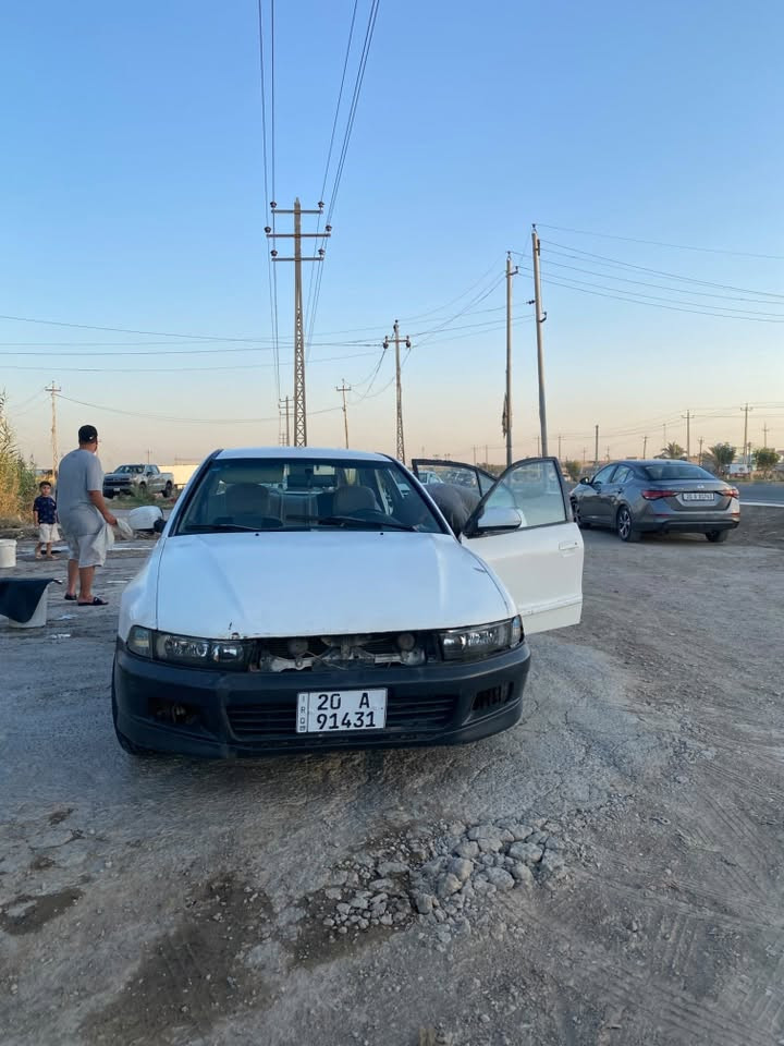 ميسيبوشي كلنت 2004 سيارة بلادية تبريد تدفئة السيارة ب اسمي تحويل ثاني يوم كلشي بلادي بيهة 
السعر 45 بس الشراي يخابر ***********
مكاني ديالى بعقوبة
