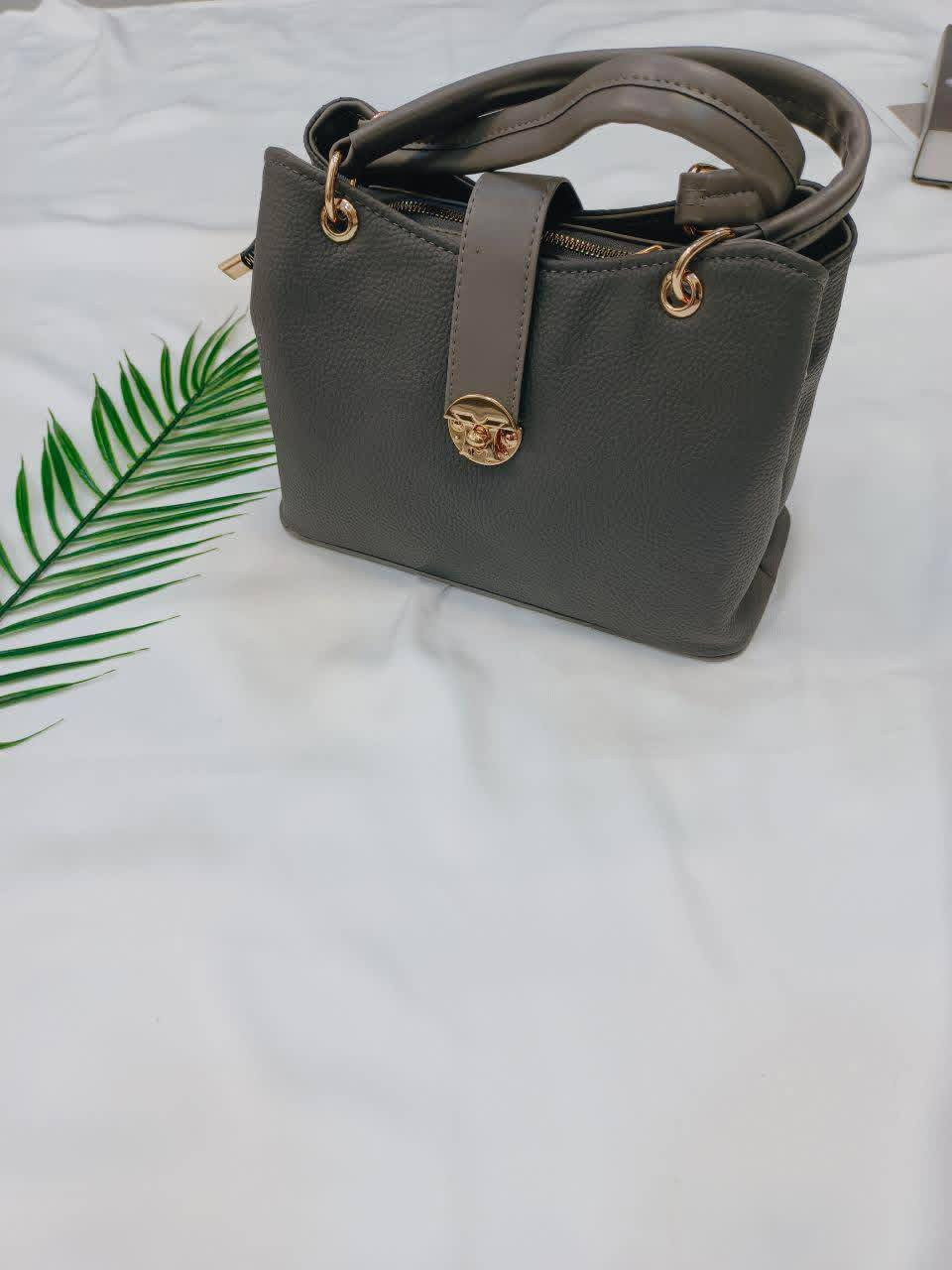 👜 Last pieces
باقي كم قطعة من الجنط النسائية
اللي حابّة تحجز قبل ما تخلص
راسلونا على الخاص


**إذا كنت صاحب هذا الإعلان وتريد حذفه لأي سبب، رجاءا أرسل رسالة إلى الدعم الفني**