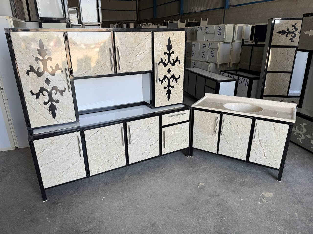 للبيع 
مترين مع سنك مرمر 
السعر 350 الف
مكان بغداد وتوصيل محافظات


**إذا كنت صاحب هذا الإعلان وتريد حذفه لأي سبب، رجاءا أرسل رسالة إلى الدعم الفني**