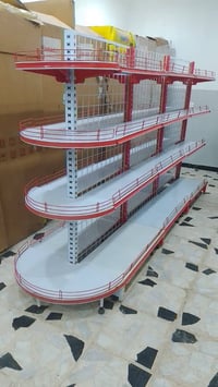 أغراض محل للبيع ٠٧٧٣٣٦٨٦٠٨٣ استعمال قليل