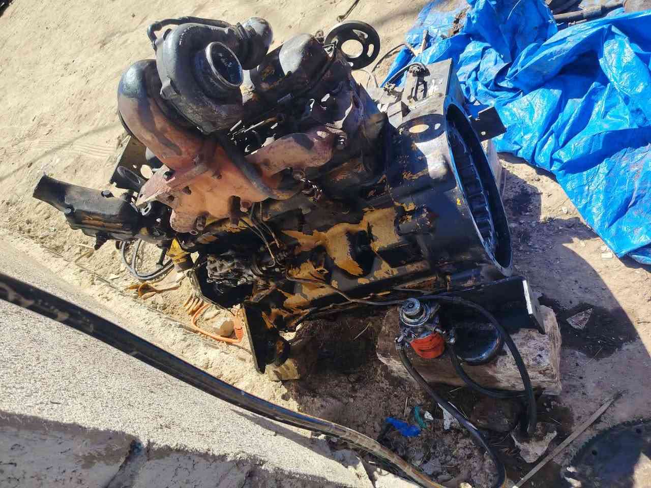 محرك جوندير حجم 106    4بستم برهم مولد ويرهم شفل لو حفاره جاهز مكان كربلا ***********
