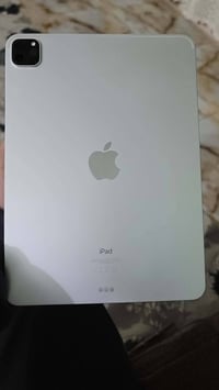 آيباد ١١ برو • ١٢٨ • الناصرية