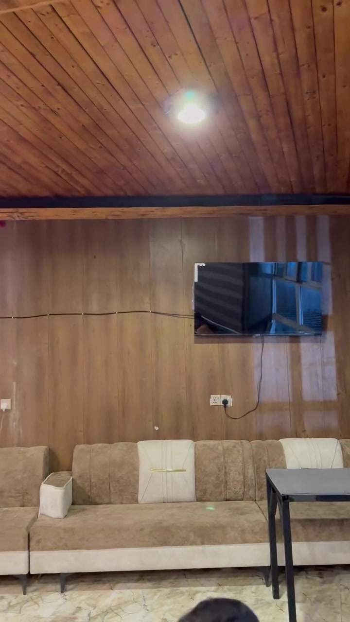 كوفي للبيع
📍بغداد / شارع معمل السكائر مقابيل الاورفلي / القطع

محتويات : بلازمه حجم 50عدد 3

سبالت كنتوري 3 طن عدد2

خلاط عدد 2

كاميرات +تخم +راوتر +مجمده + عارضه +اعلان ضوئي باسم كوفي سموكر +غرفه فارغه تكدر تستخدمه صالة العاب 

وبعد بيهة غراض هواي من تجي تشوفهن 

للاستفسار :***********
