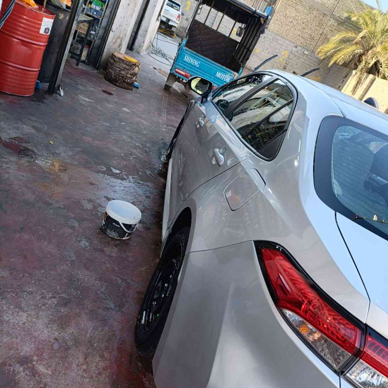 سلام عليكم عندي كورلا بانزين Le موديل 23 عوزهه صبغ كامله شغاله وتمشي ول دعاميه عندي كامله مالتهه شتريت عله هل حطه ابيع عله هل حطه عوزهه صبغ ورقم حره السياره مكاني حي اور عارضه ب  88 ***********
