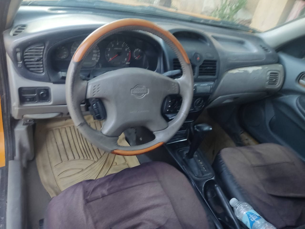 السلام عليكم نيسان سني ياباني موديل 2002 خصوصي السعر 50 وبيها مجال ***********
