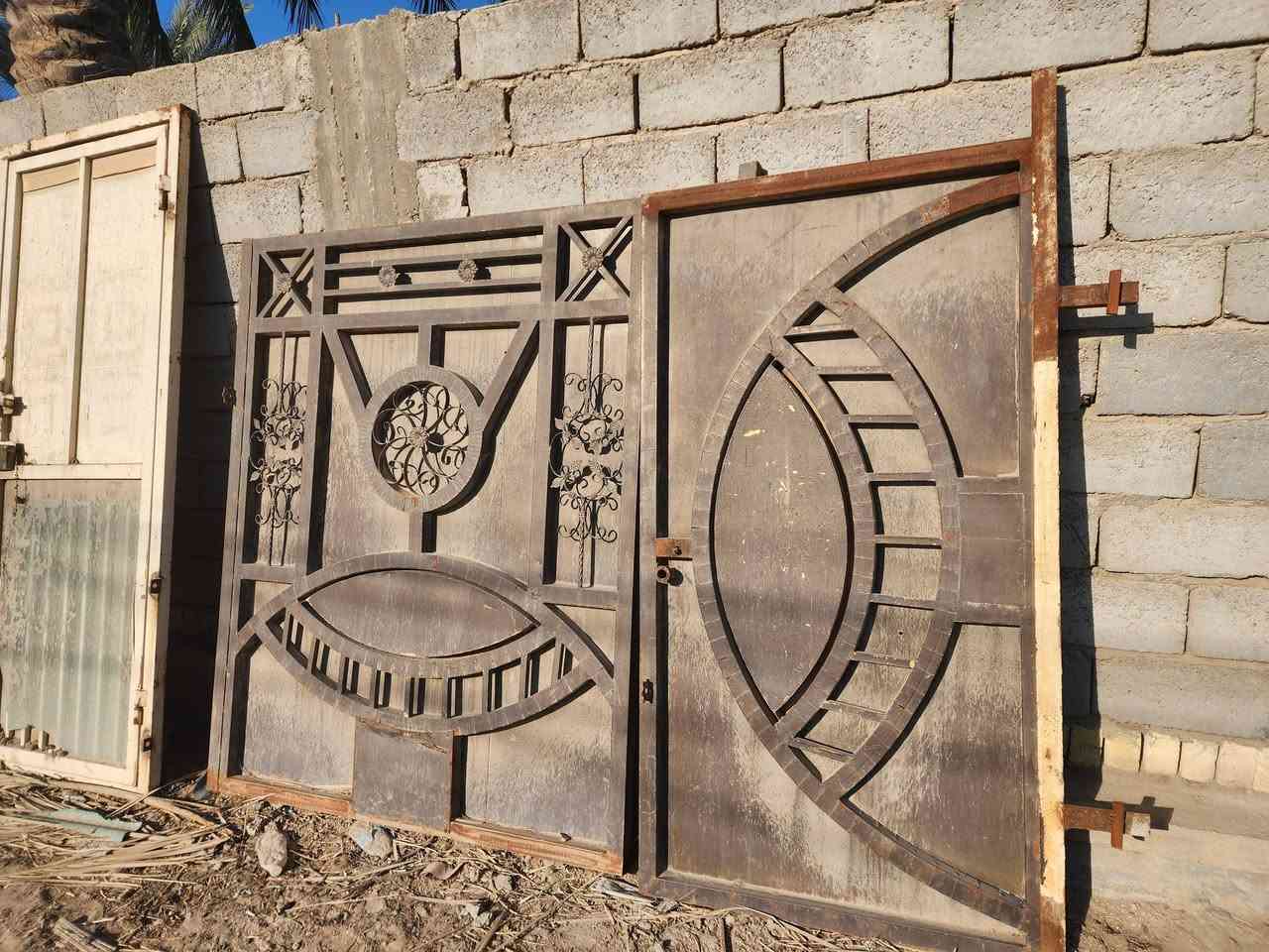 باب حديد طلاكتين مترتين ونص ب٧٥
باب طلاكتين متر وربع ب٤٥
ابواب سلايت ب١٦٥و١٧٥ و٢١٠ 
باب سلايت اخضر ٦متر ب٣٢٥
باب حديد طلاكه ب١٠
باب حديد طلاكه وربع ب٦٥
ابواب بي في سي جام ب٤٥
ابواب بي في سي نقشه ب٦٥
ابواب المنيوم ب٤٥
ابواب تركيه حديد مغلون قاصه ب٨٥
شبابيك المنيوم وبي في سي متر في متر ب٤٥ وب٢٥
شباك بي في سي مترتين وربع في متر و٨٠سم ب١١٠
شباك متر و٨٠سم في مترتين تقرييا ب١٠٠
قاطع بي في سي صاجي ١٤٠سم في ٢٤٠سم ب٣٥
المسيب حي المعلمين٣ طريق سيد ابراهيم بعد السكه بكيلوين تقريبا بعد اسلاك الضغط العالي ب٢٠٠م 
بيت على جهة اليمنى
***********
يرجى الاتصال قبل المجيء
