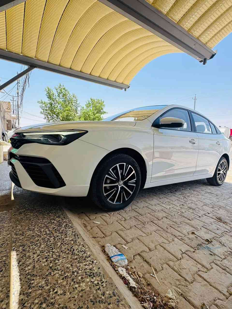 السلام عليكم سياراه للبيع امجي مديل 2025زيرو مكفو من كلشي ماشيه 3000لتصل عل رقم ***********
