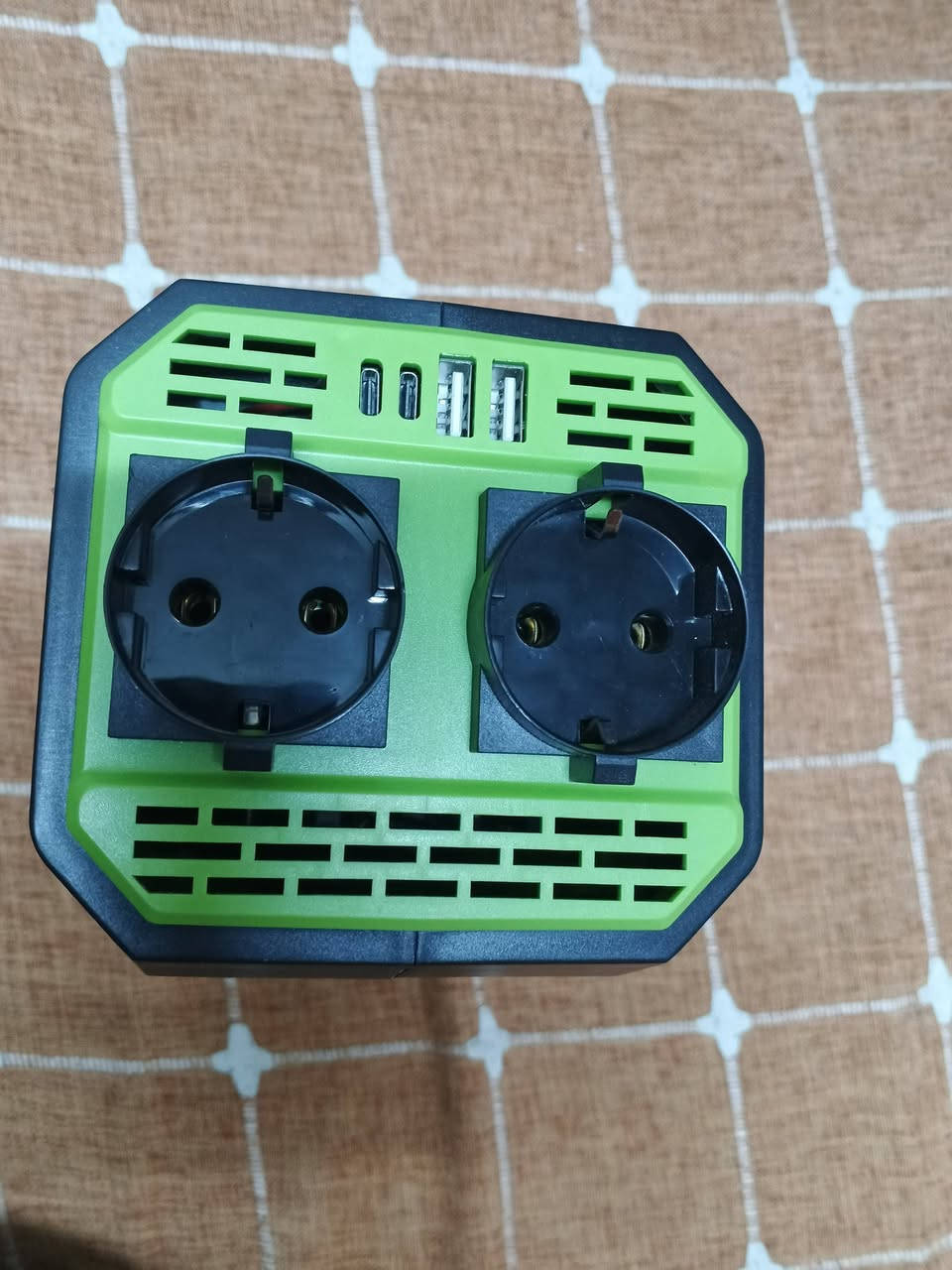 عاكسة 1000w  جديدة ما مستخدمة السعر 40


**إذا كنت صاحب هذا الإعلان وتريد حذفه لأي سبب، رجاءا أرسل رسالة إلى الدعم الفني**