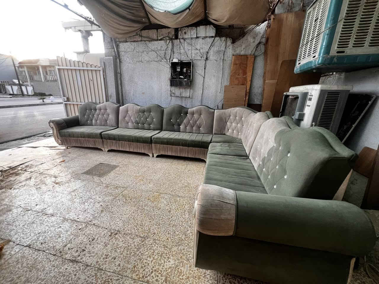 ديوان للبيع مابي اي. عيب حيل نضيف 
٧امتار وتص
عرض خاص 📍
سعره 150


**إذا كنت صاحب هذا الإعلان وتريد حذفه لأي سبب، رجاءا أرسل رسالة إلى الدعم الفني**