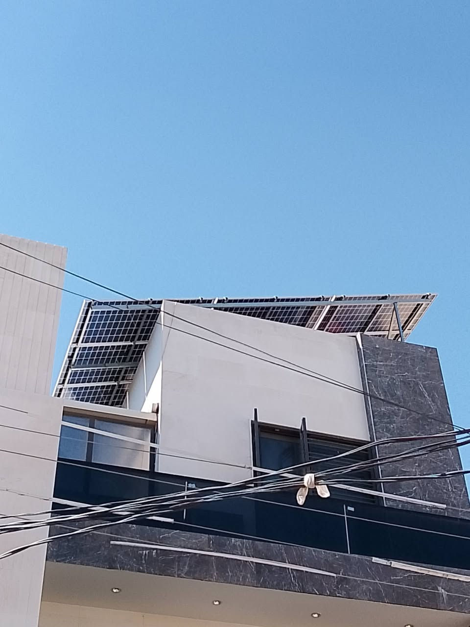 سلام عليكم اخوان اني حداد طاقة شمسية واختصاص بيها واكثر عملي بلنجف واي واحد عنده عمل طاقه بيه خير ويدلل وهاذه رقمي *********** او مراسلت الصفحه خاف يطلع الجهاز مغلق مرات وبيكم خير وتدللون اخوان اني كامل عدتي كلشي عندي بس اتصل وتدلل
